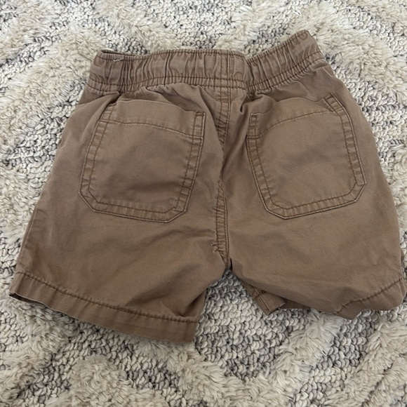 Cat & Jack 18 months tan khaki shorts with back pockets and tie string on waist - Picture 3 of 3